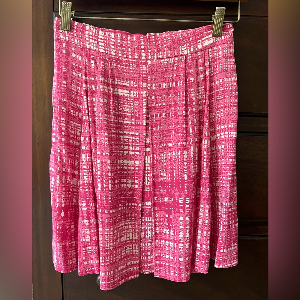 Vintage Prada skirt pleated with pockets.